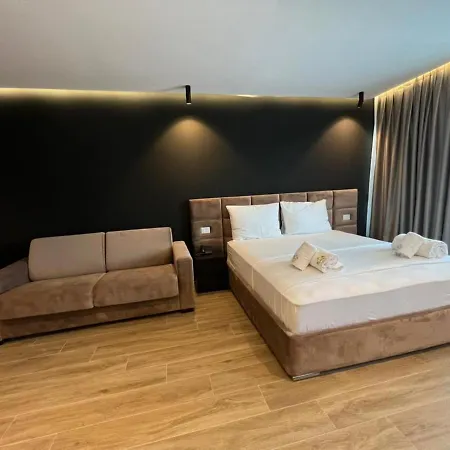 Leon - Front Shëngjin