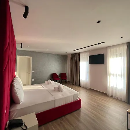 Hotel Leon - Front Shengjin