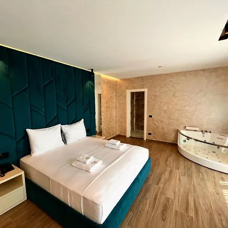 Leon - Front Hotel