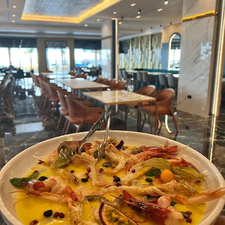 Leon - Front 酒店 4*