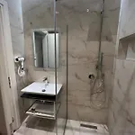 Leon - Front Szálloda 4*
