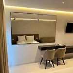 Leon - Front Szálloda 4*
