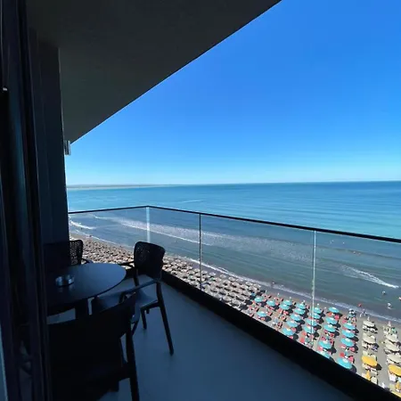 Szálloda Leon - Front Shëngjin