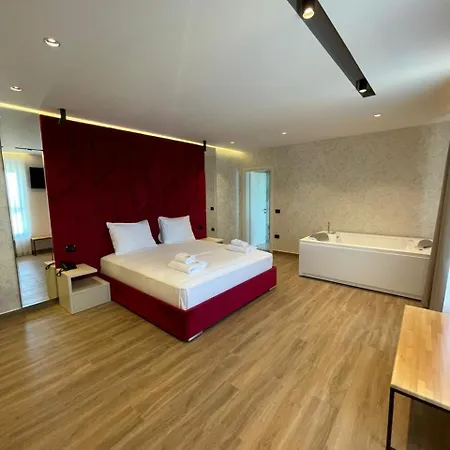 Leon - Front Shëngjin