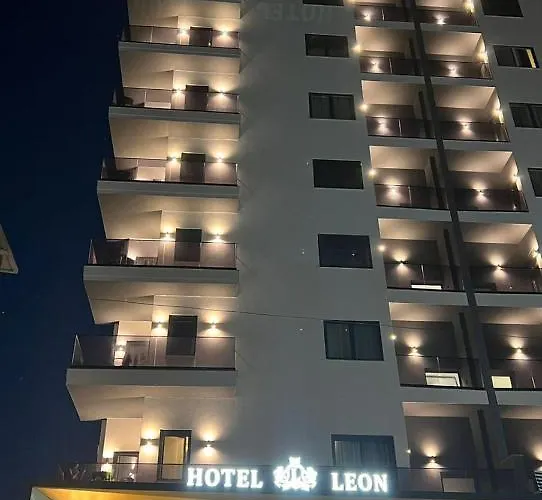 Leon - Front Hotel Shengjin (Lezhe)