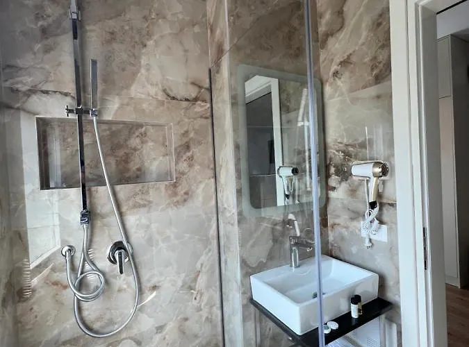 Leon - Front Shengjin (Lezhe)