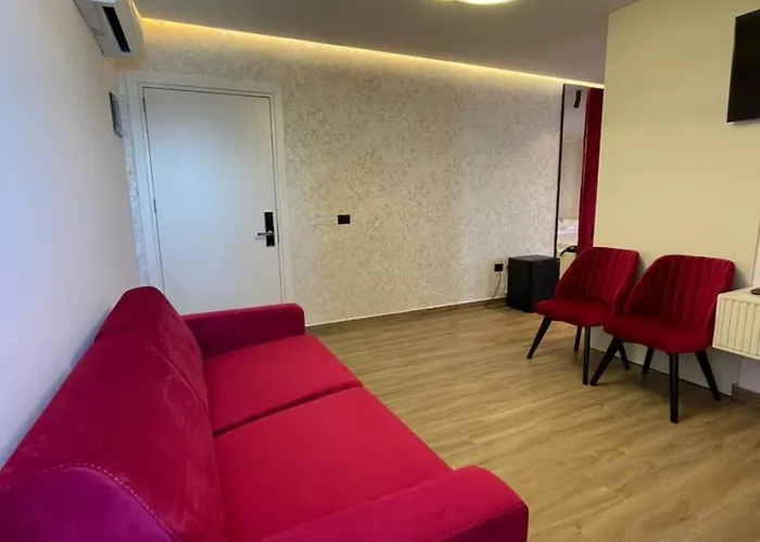 Hotel Leon - Front Shëngjin